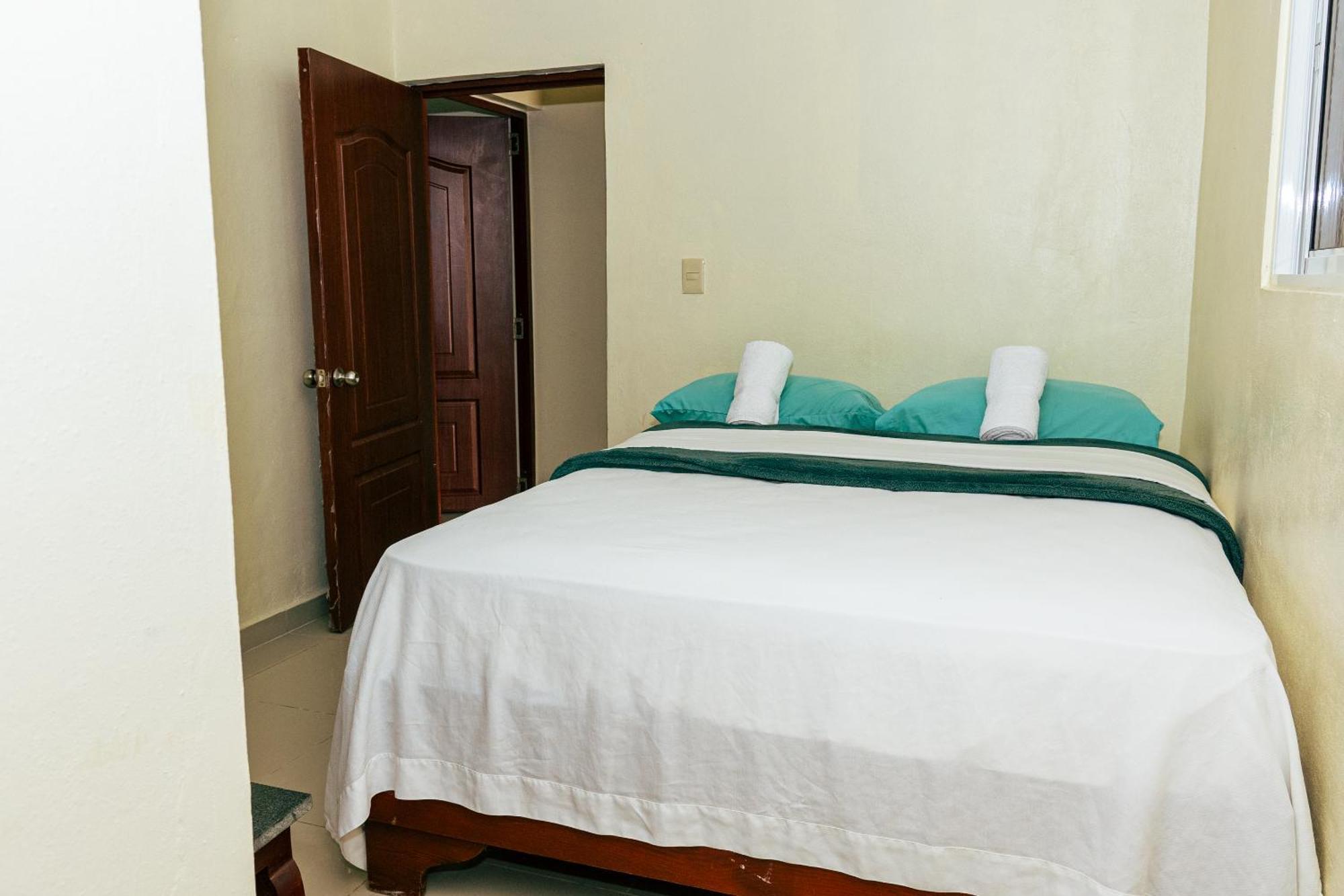 Bnb Tropical Island Aparthotel - Corales Del Sur - Santo Domingo Este Exteriér fotografie